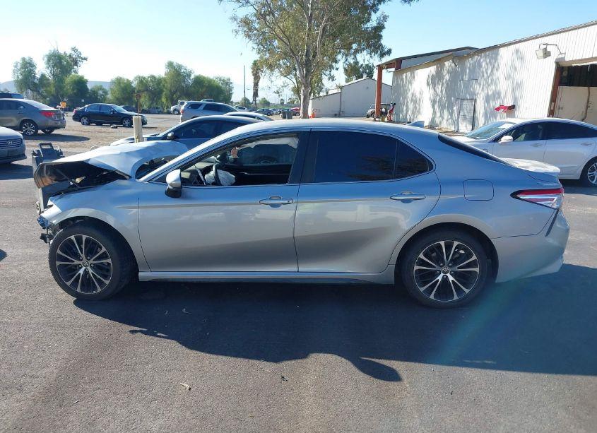 Photo 14 of 2020 Toyota Camry SE (VIN 4T1G11AKXLU365585)