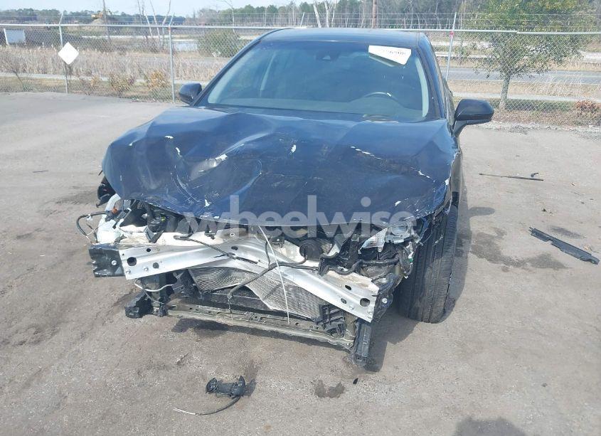 Photo 6 of 2020 Toyota Camry SE (VIN 4T1G11AKXLU368082)