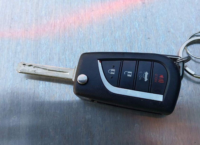 Photo 11 of 2020 Toyota Camry SE (VIN 4T1G11AKXLU375078)