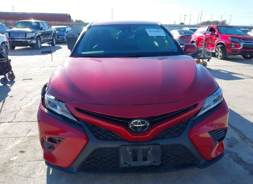 Photo 13 of 2020 Toyota Camry SE (VIN 4T1G11AKXLU375078)