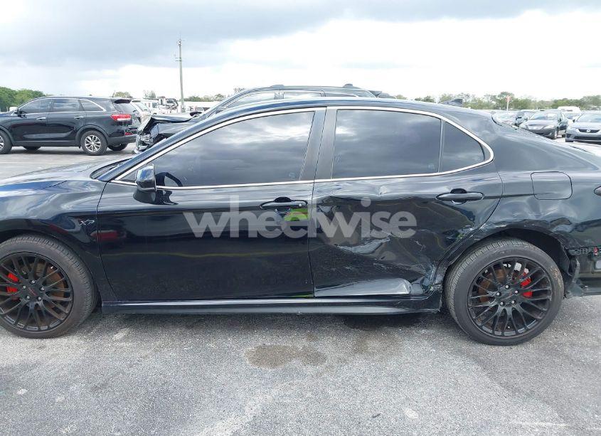 Photo 15 of 2020 Toyota Camry SE (VIN 4T1G11AKXLU383617)