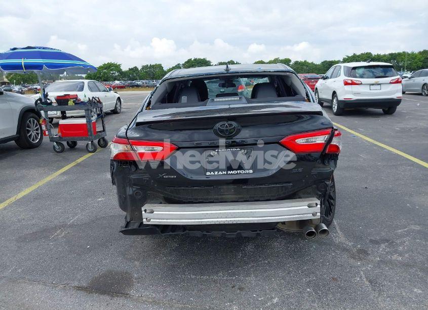 Photo 17 of 2020 Toyota Camry SE (VIN 4T1G11AKXLU383617)