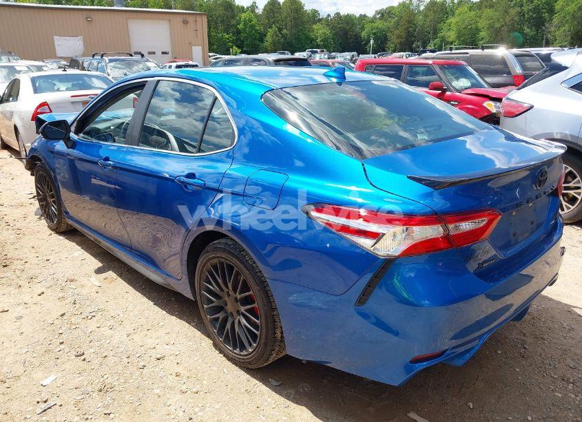 Photo 3 of 2020 Toyota Camry SE (VIN 4T1G11AKXLU394844)
