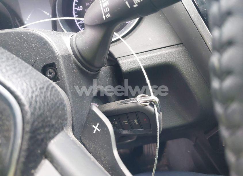 Photo 11 of 2020 Toyota Camry SE (VIN 4T1G11AKXLU865424)