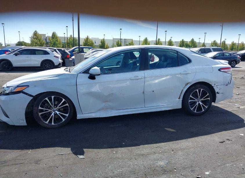 Photo 6 of 2020 Toyota Camry SE (VIN 4T1G11AKXLU866671)