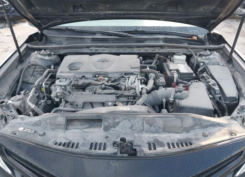 Photo 10 of 2020 Toyota Camry SE (VIN 4T1G11AKXLU886676)