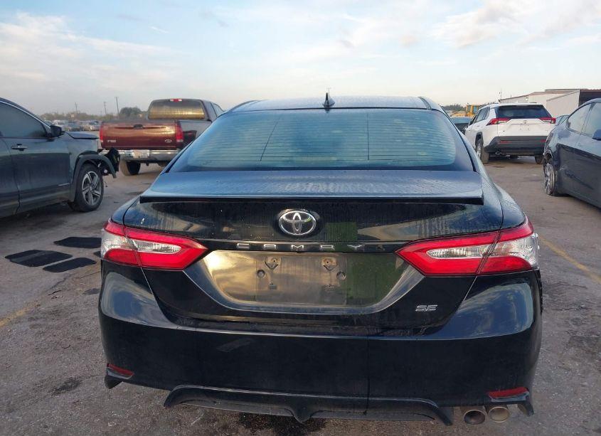 Photo 16 of 2020 Toyota Camry SE (VIN 4T1G11AKXLU886676)