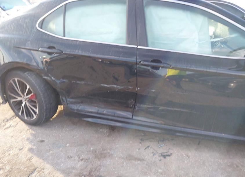 Photo 6 of 2020 Toyota Camry SE (VIN 4T1G11AKXLU886676)