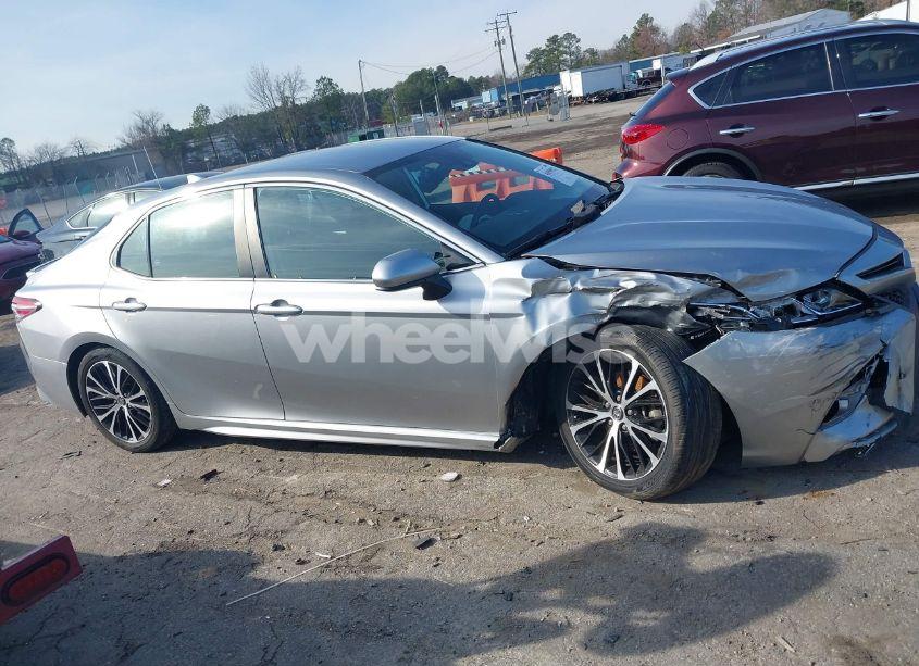 Photo 13 of 2020 Toyota Camry SE (VIN 4T1G11AKXLU888637)