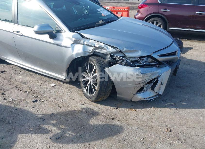 Photo 6 of 2020 Toyota Camry SE (VIN 4T1G11AKXLU888637)