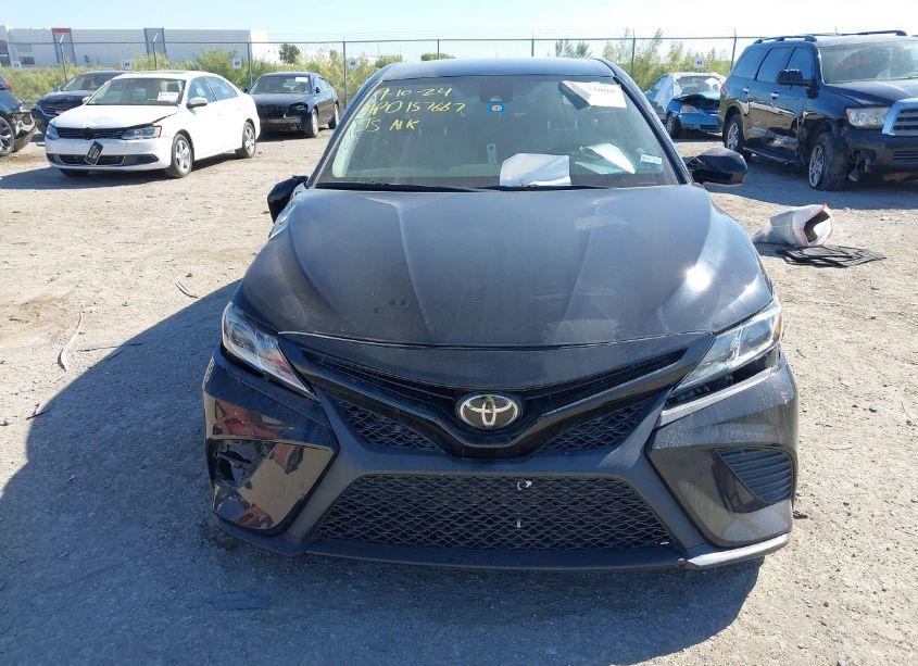 Photo 12 of 2020 Toyota Camry SE (VIN 4T1G11AKXLU894311)
