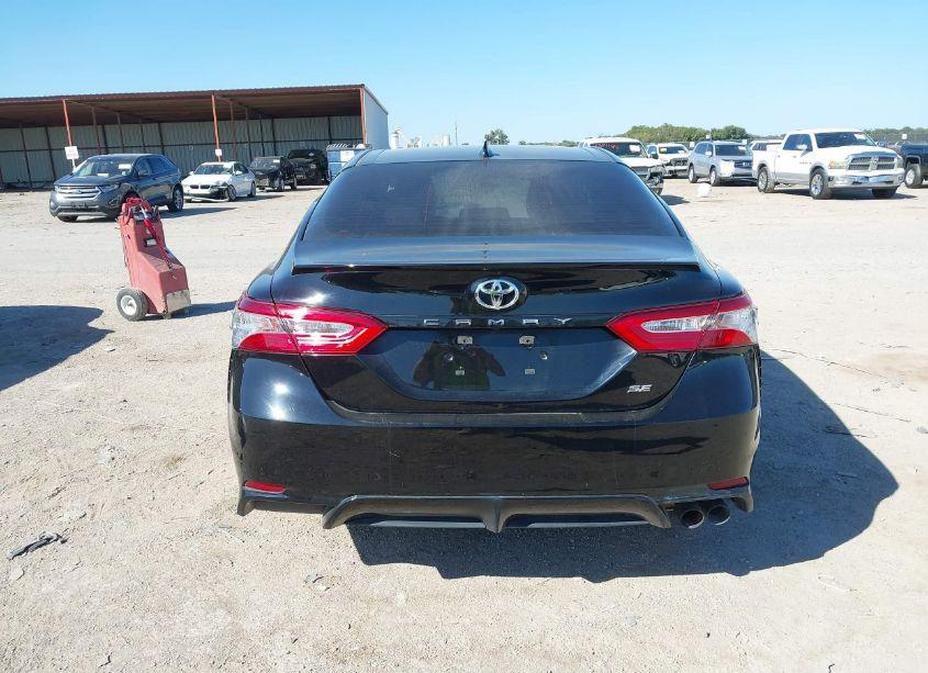 Photo 16 of 2020 Toyota Camry SE (VIN 4T1G11AKXLU894311)