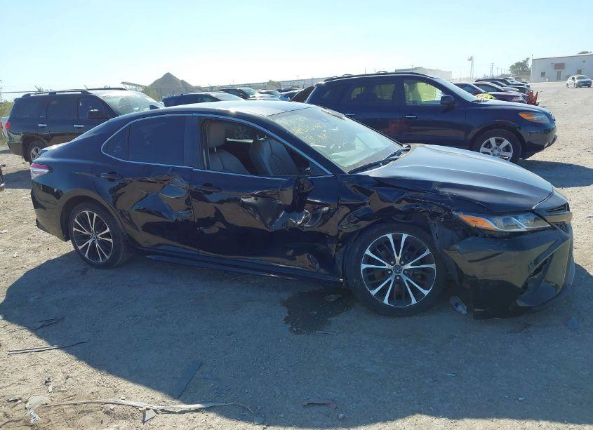 Photo 6 of 2020 Toyota Camry SE (VIN 4T1G11AKXLU894311)