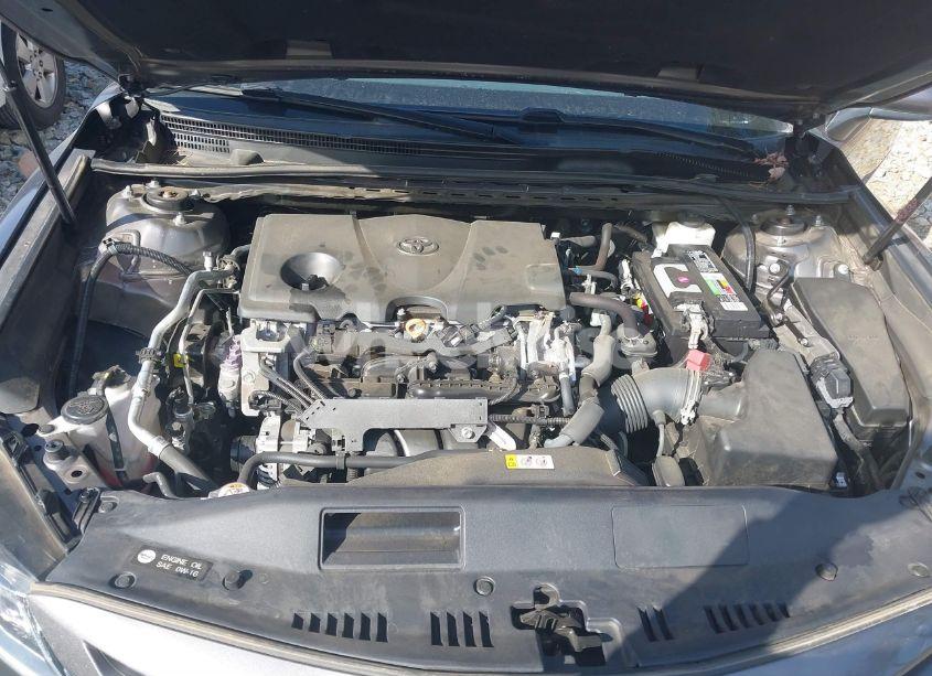 Photo 10 of 2020 Toyota Camry SE (VIN 4T1G11AKXLU915593)