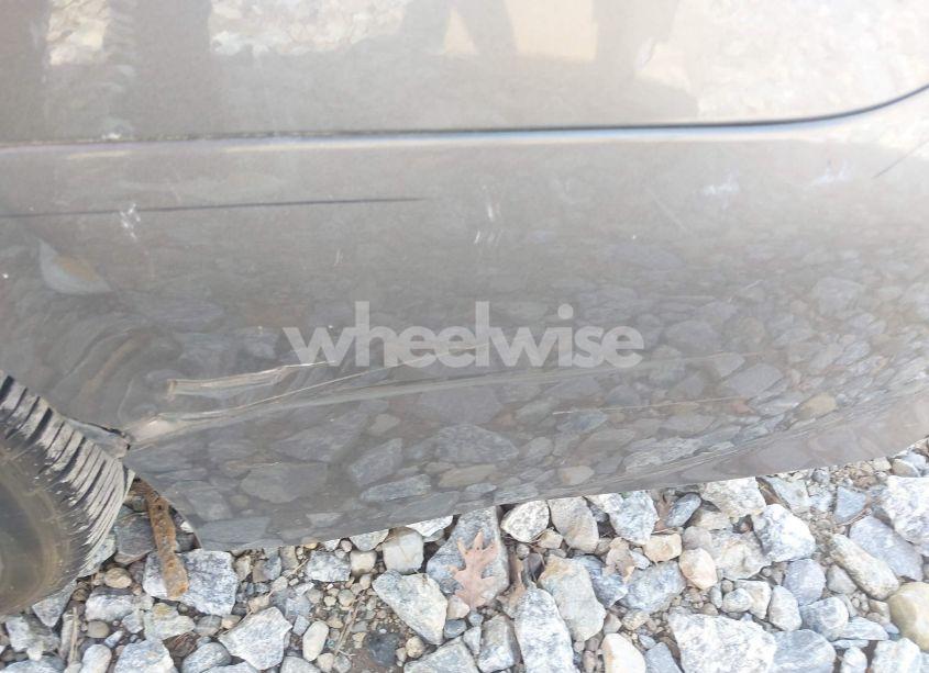 Photo 6 of 2020 Toyota Camry SE (VIN 4T1G11AKXLU915593)