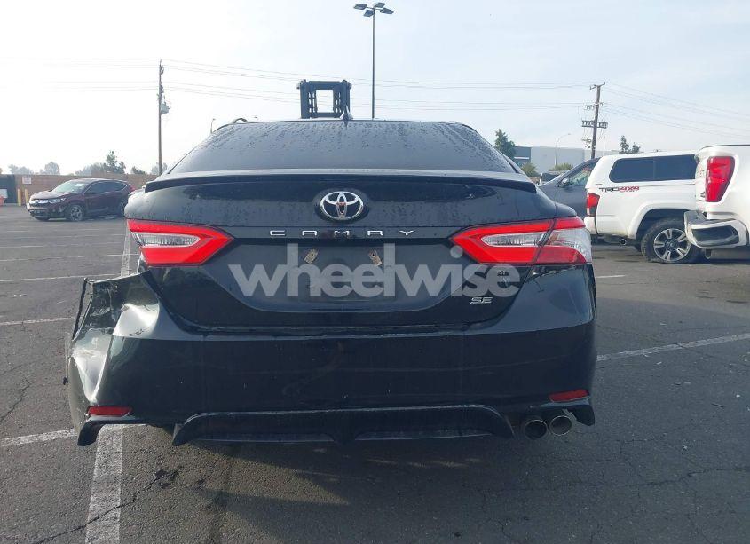 Photo 16 of 2020 Toyota Camry SE (VIN 4T1G11AKXLU918896)