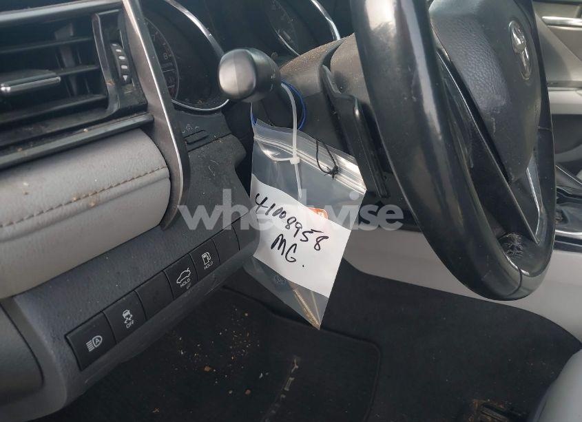 Photo 17 of 2020 Toyota Camry SE (VIN 4T1G11AKXLU918896)