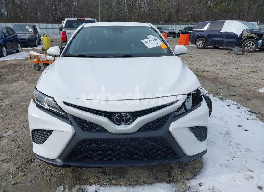 Photo 13 of 2020 Toyota Camry SE (VIN 4T1G11AKXLU920633)