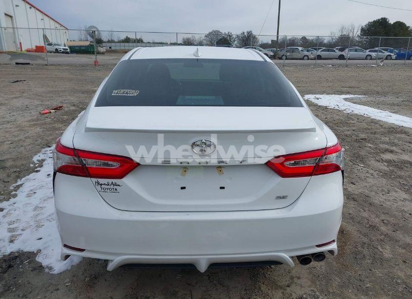 Photo 17 of 2020 Toyota Camry SE (VIN 4T1G11AKXLU920633)