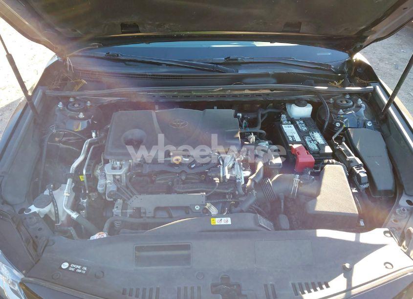 Photo 10 of 2020 Toyota Camry SE (VIN 4T1G11AKXLU948027)