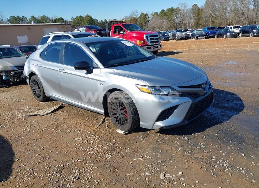 2020 Toyota Camry (VIN 4T1G11AKXLU959268) main photo