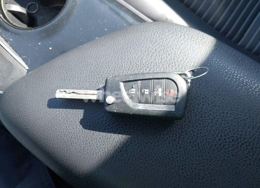 Photo 11 of 2020 Toyota Camry (VIN 4T1G11AKXLU959268)