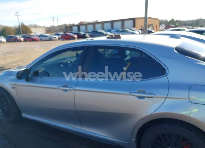 Photo 14 of 2020 Toyota Camry (VIN 4T1G11AKXLU959268)