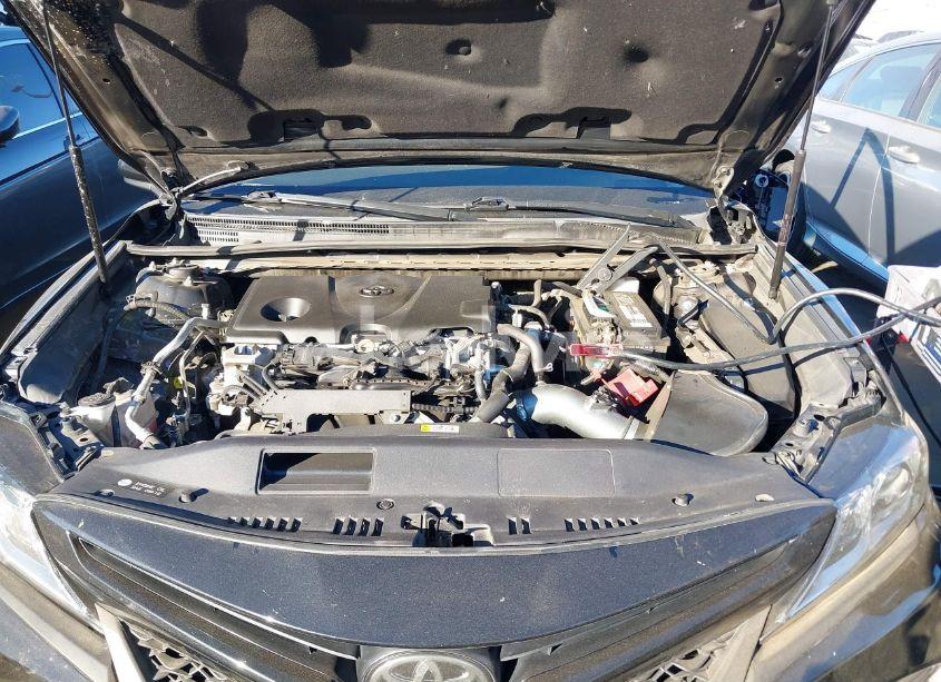 Photo 10 of 2020 Toyota Camry SE (VIN 4T1G11AKXLU982050)