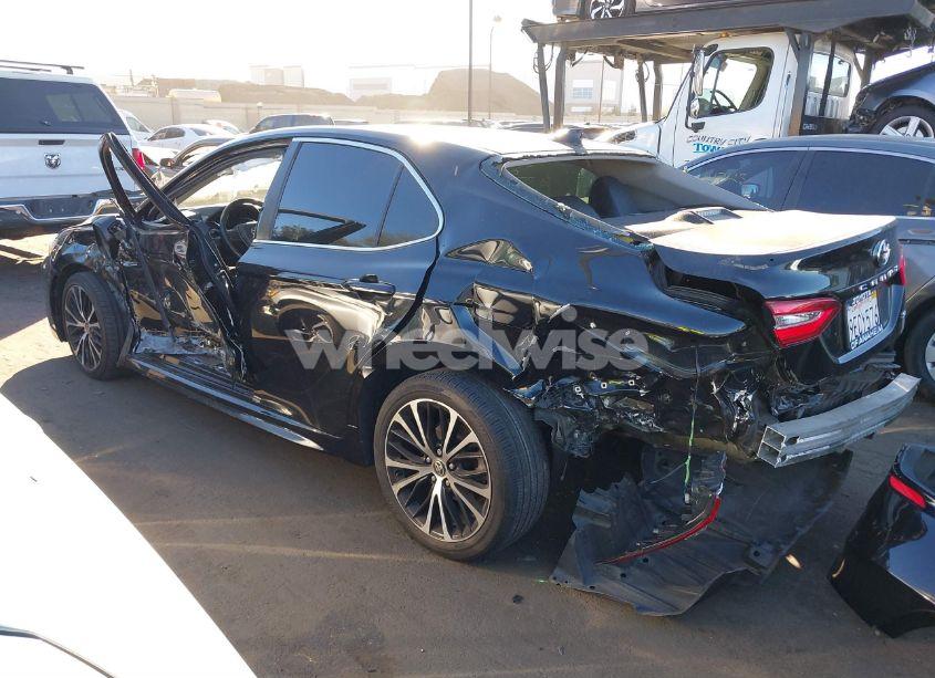 Photo 15 of 2020 Toyota Camry SE (VIN 4T1G11AKXLU982050)