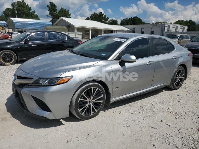 Photo 2 of 2020 TOYOTA CAMRY SE (VIN 4T1G11AKXLU986678)