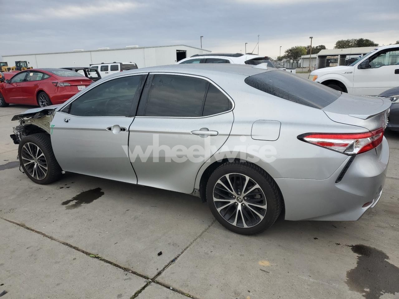 Photo 2 of 2020 TOYOTA CAMRY SE (VIN 4T1G11AKXLU987653)