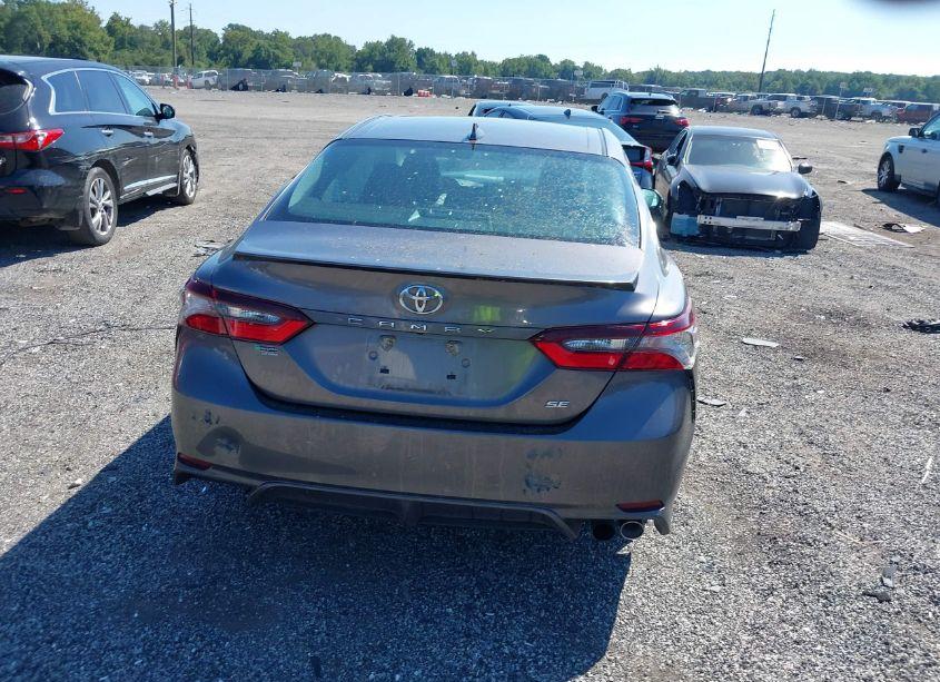 Photo 16 of 2021 Toyota Camry SE (VIN 4T1G11AKXMU437838)