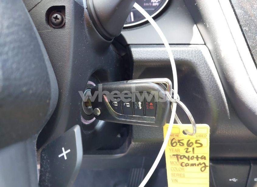 Photo 11 of 2021 Toyota Camry SE (VIN 4T1G11AKXMU439640)