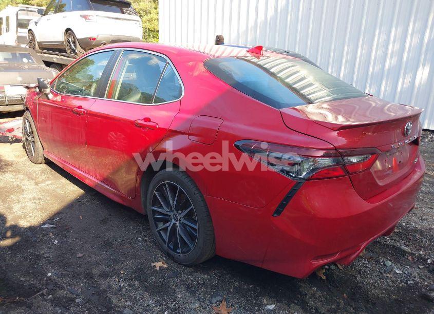 Photo 3 of 2021 Toyota Camry SE (VIN 4T1G11AKXMU442540)