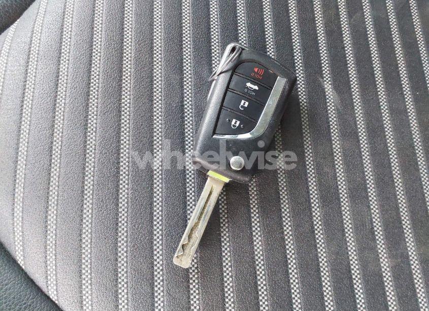 Photo 11 of 2021 Toyota Camry SE (VIN 4T1G11AKXMU480530)