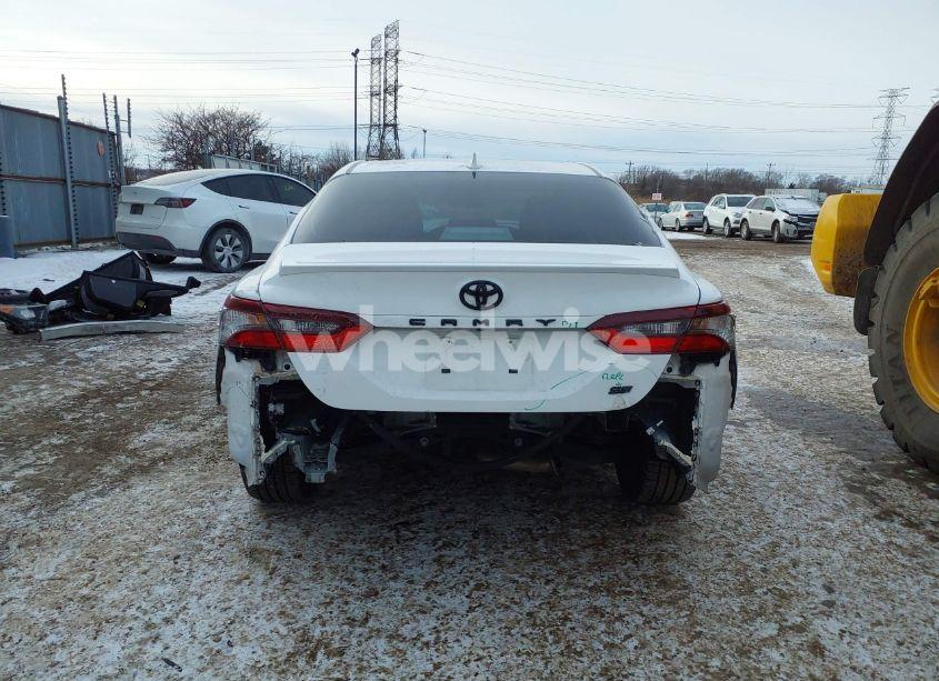 Photo 17 of 2021 Toyota Camry SE (VIN 4T1G11AKXMU480530)