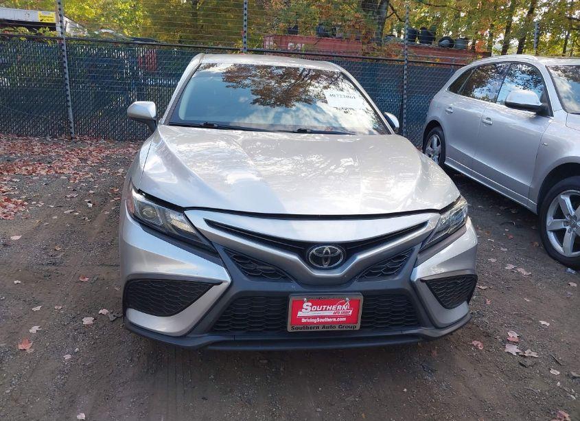 Photo 12 of 2021 Toyota Camry SE (VIN 4T1G11AKXMU519388)