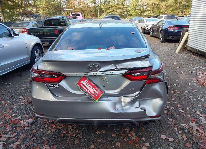 Photo 16 of 2021 Toyota Camry SE (VIN 4T1G11AKXMU519388)