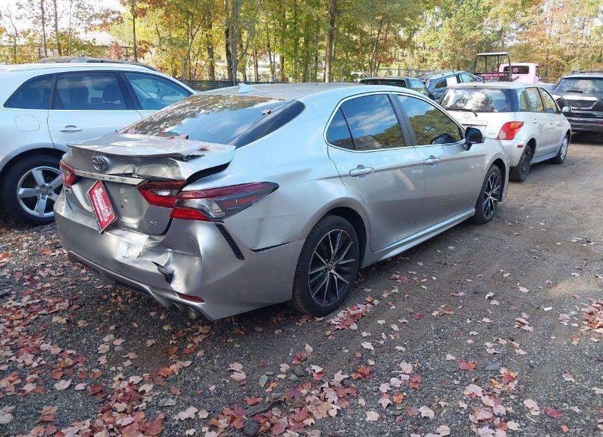 Photo 4 of 2021 Toyota Camry SE (VIN 4T1G11AKXMU519388)