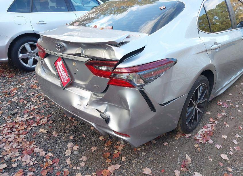 Photo 6 of 2021 Toyota Camry SE (VIN 4T1G11AKXMU519388)