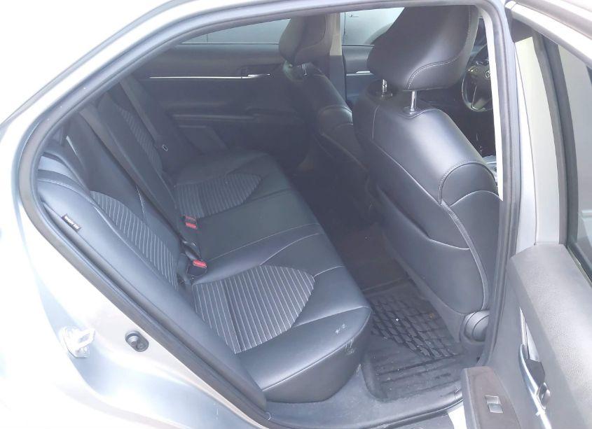 Photo 8 of 2021 Toyota Camry SE (VIN 4T1G11AKXMU519388)