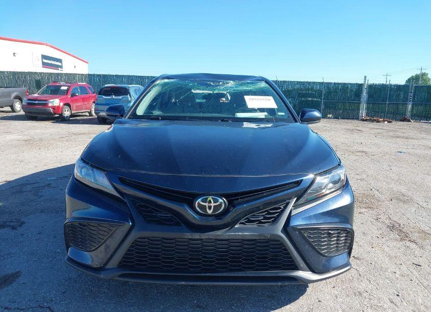 Photo 12 of 2021 Toyota Camry SE (VIN 4T1G11AKXMU521142)