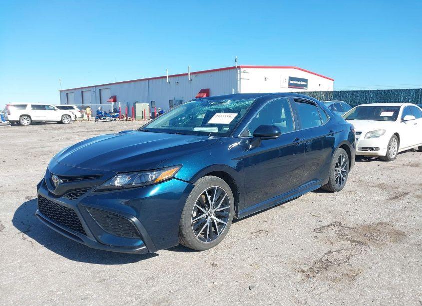 Photo 2 of 2021 Toyota Camry SE (VIN 4T1G11AKXMU521142)