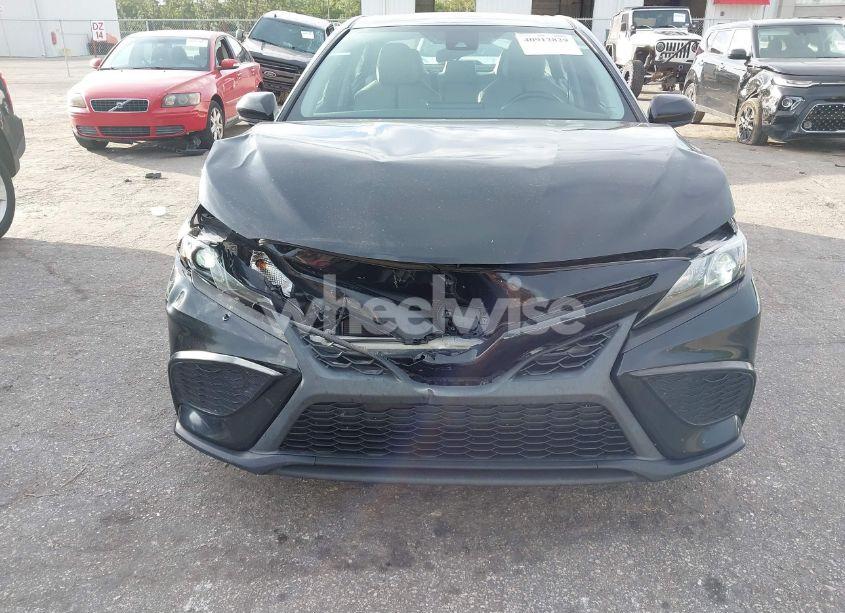 Photo 6 of 2021 Toyota Camry SE (VIN 4T1G11AKXMU560622)