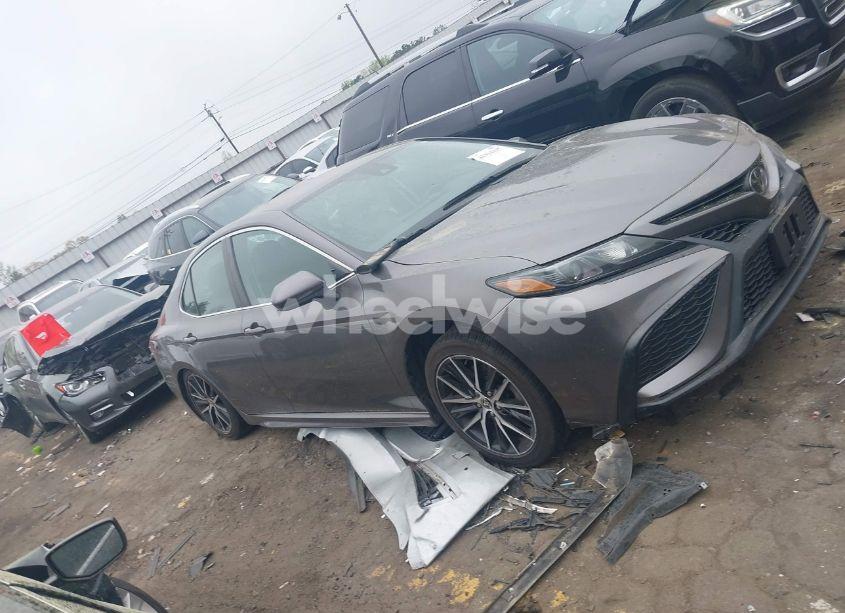 Photo 13 of 2021 Toyota Camry SE (VIN 4T1G11AKXMU562225)