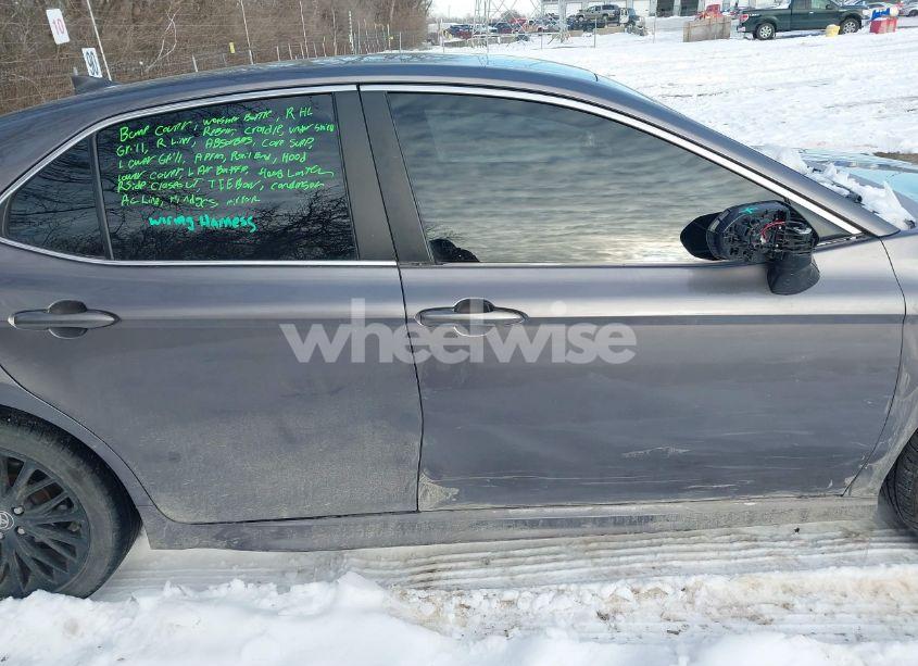 Photo 13 of 2021 Toyota Camry SE (VIN 4T1G11AKXMU600746)