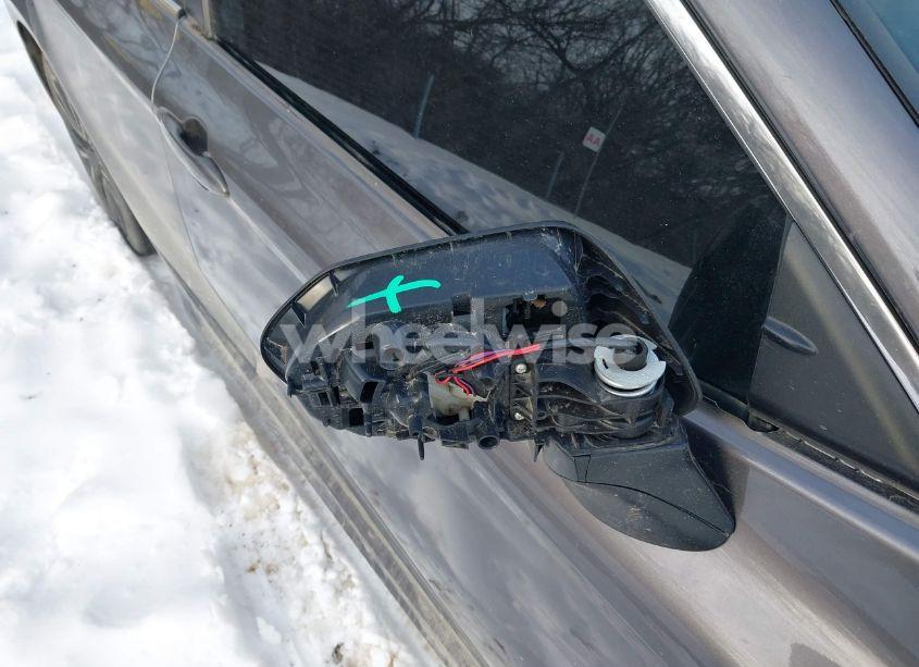 Photo 17 of 2021 Toyota Camry SE (VIN 4T1G11AKXMU600746)