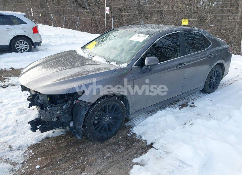 Photo 2 of 2021 Toyota Camry SE (VIN 4T1G11AKXMU600746)