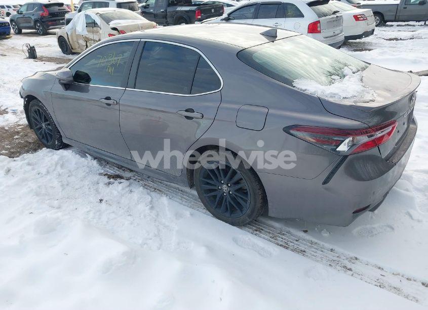 Photo 3 of 2021 Toyota Camry SE (VIN 4T1G11AKXMU600746)