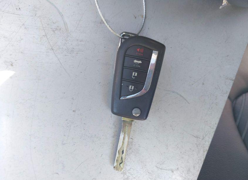 Photo 11 of 2021 Toyota Camry SE (VIN 4T1G11AKXMU603758)